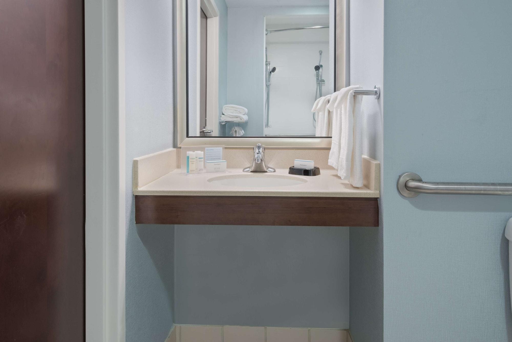 Hampton Inn Boston Bedford Burlington Білріка Екстер'єр фото